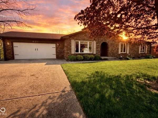621 Elm Drive, Plainfield, IN 46168