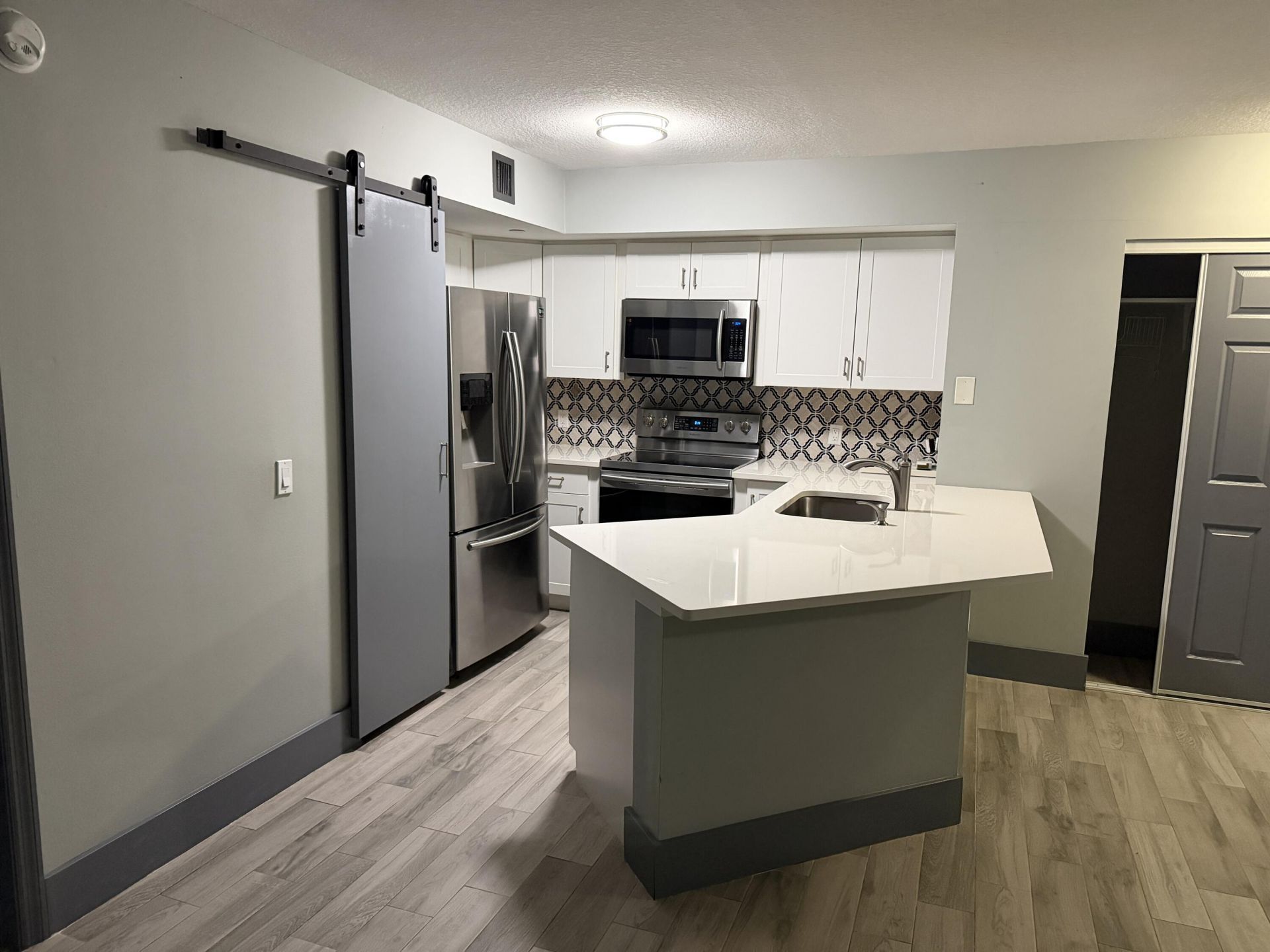 4211 San Marino Boulevard, Unit 105, West Palm Beach, FL 33409 Photo