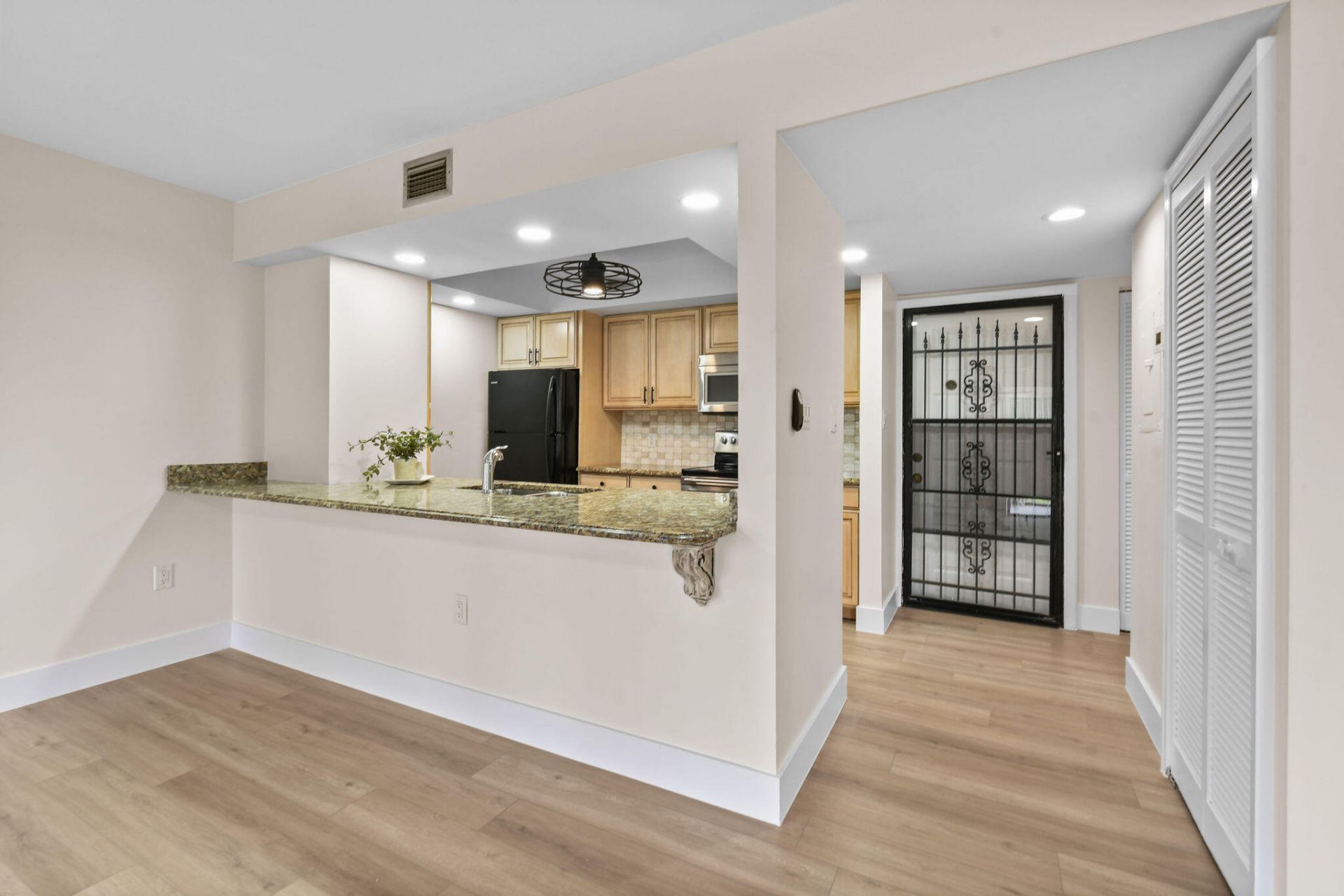 2233 NW 22nd Avenue, Unit 102, Stuart, FL 34994 Photo