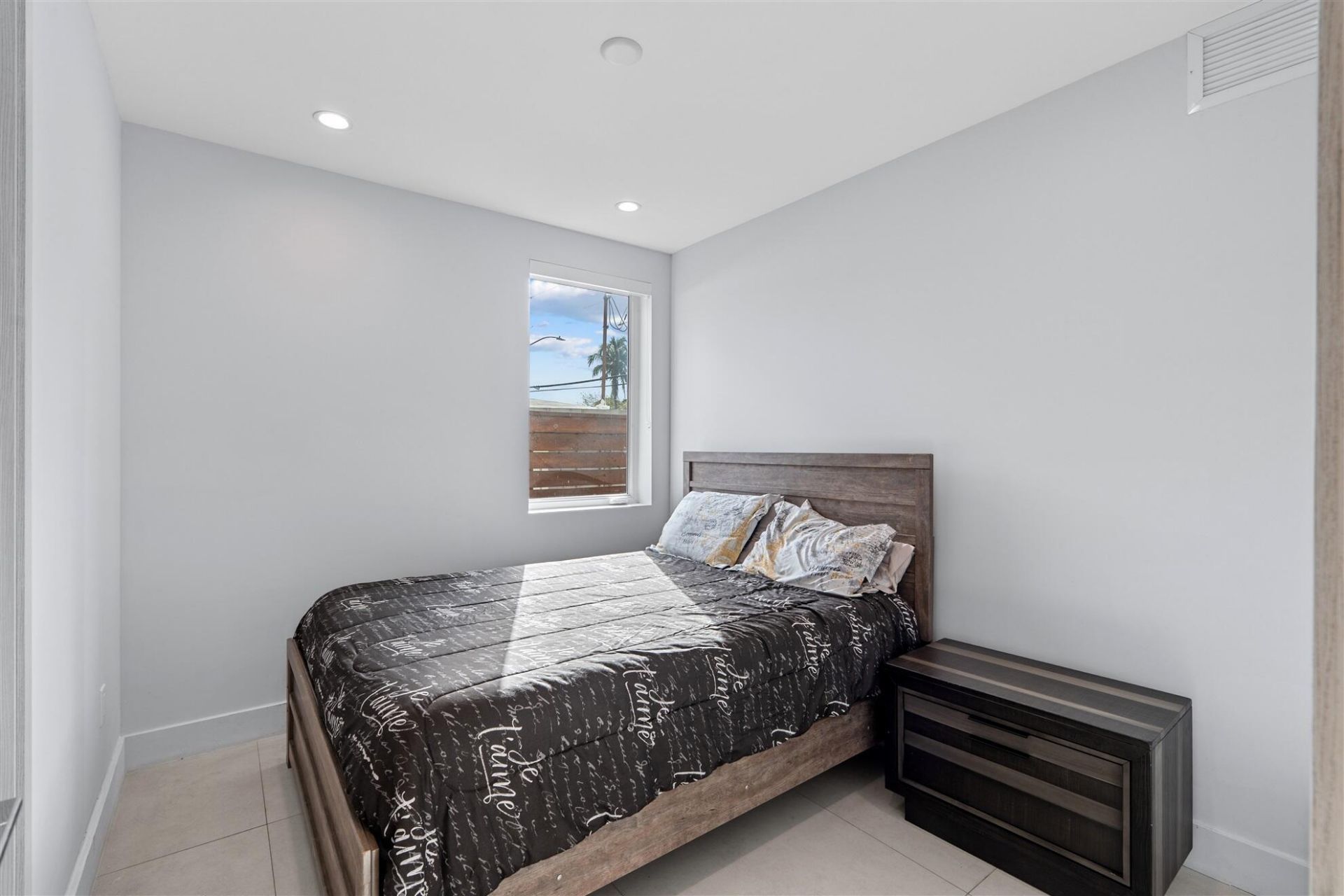 605 SW 12th Street, Fort Lauderdale, FL 33315 Photo