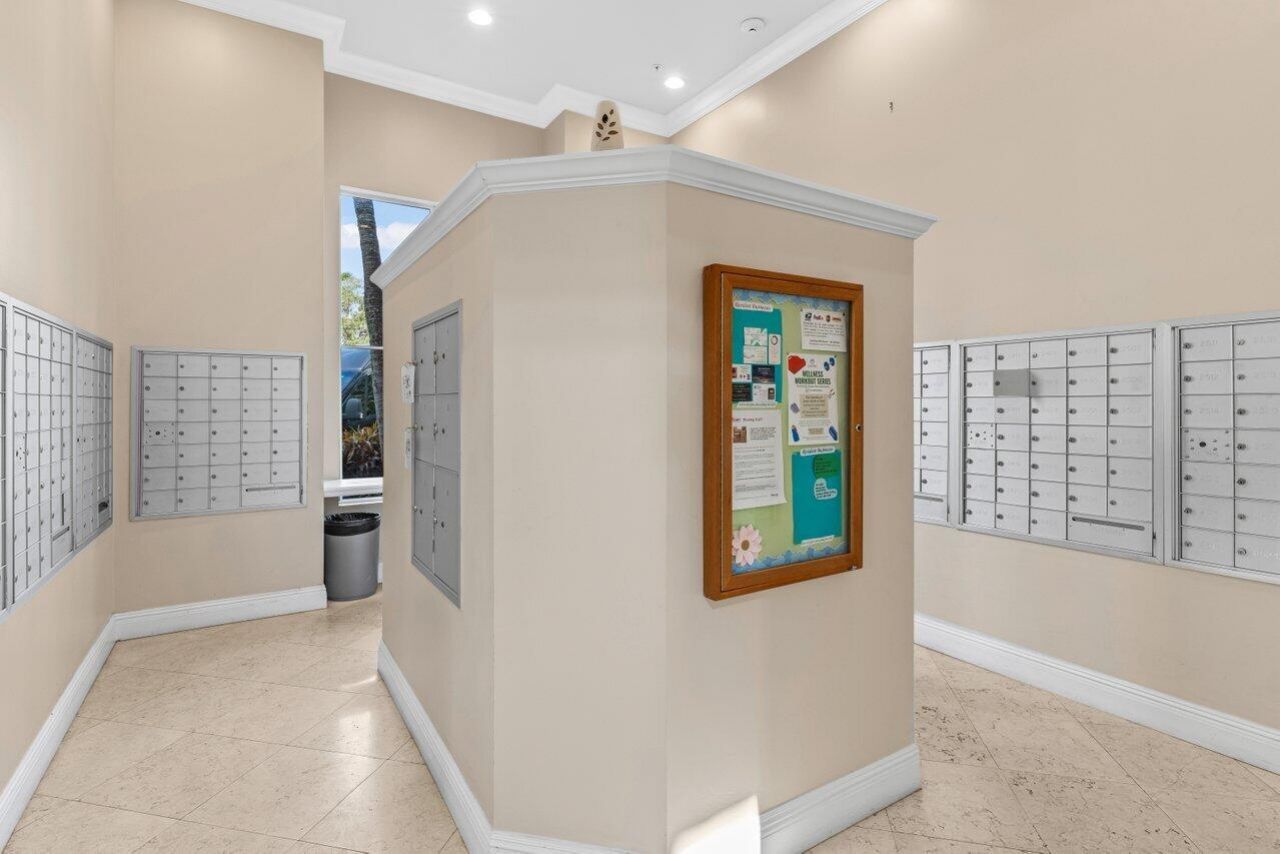 1690 Renaissance Commons Boulevard, Unit 1125, Boynton Beach, FL 33426 Photo