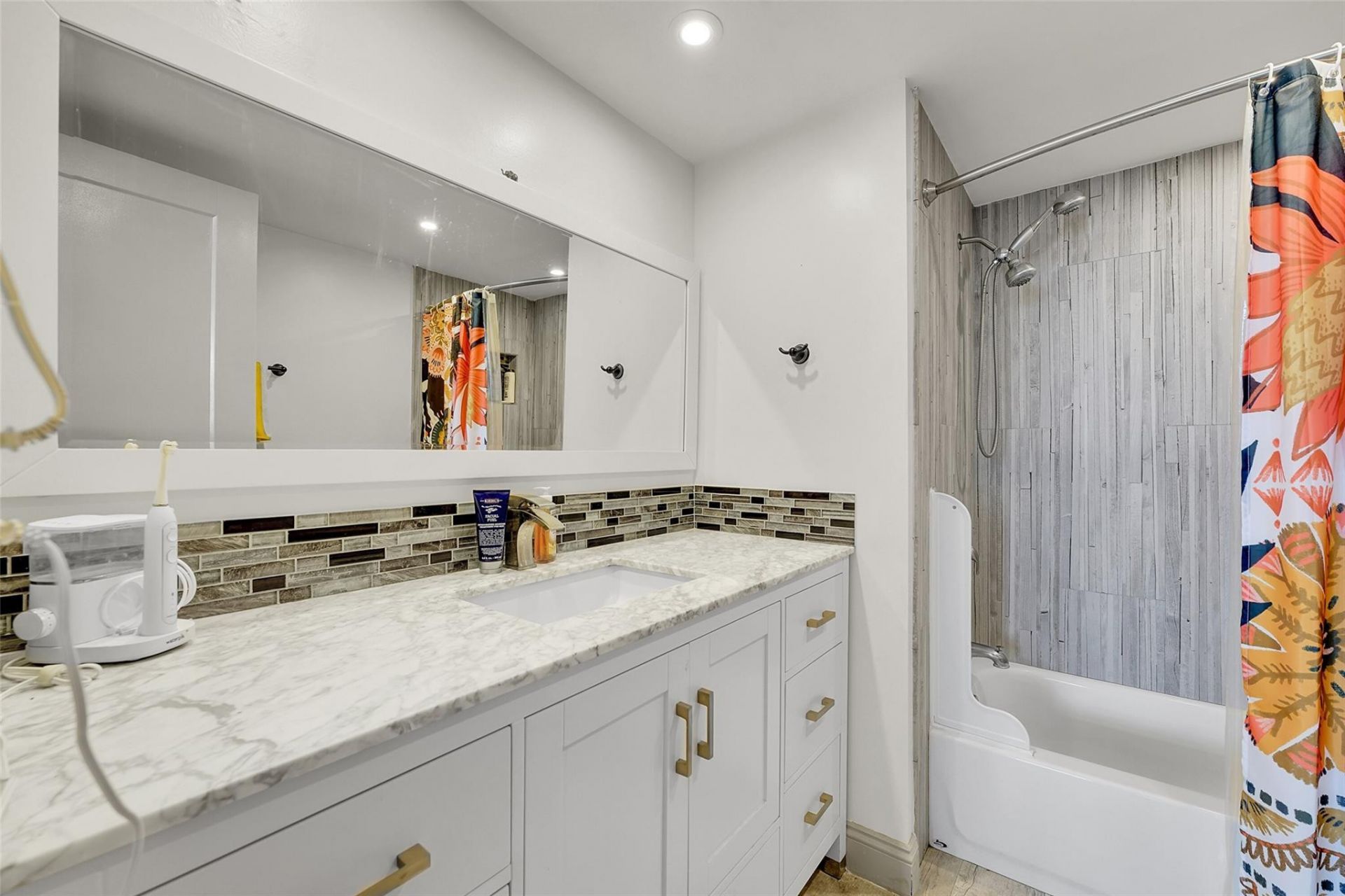 2841 N Ocean Boulevard, Unit 1004, Fort Lauderdale, FL 33308 Photo