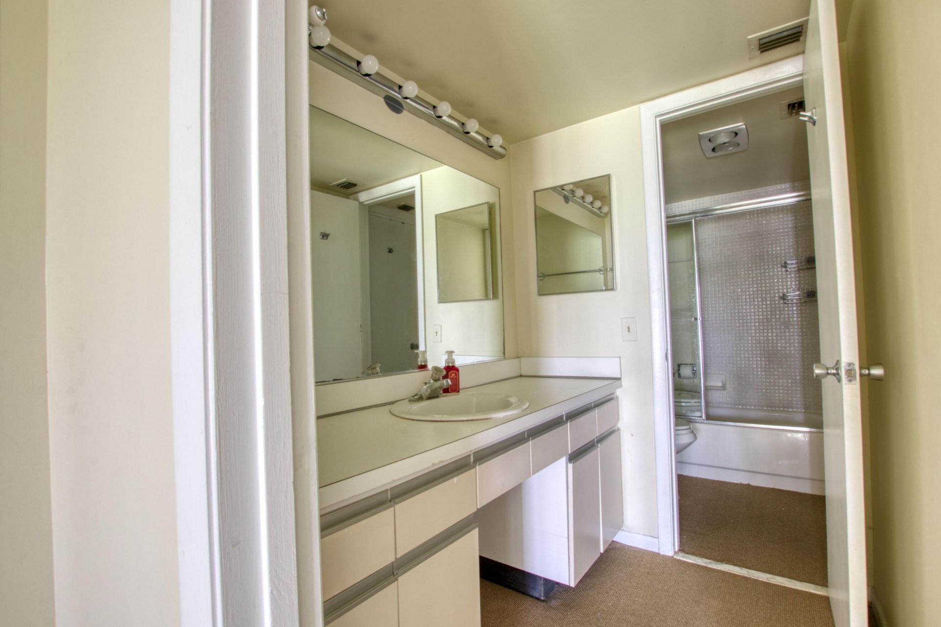 4657 Fountains Drive S, Unit 206, Greenacres, FL 33467 Photo