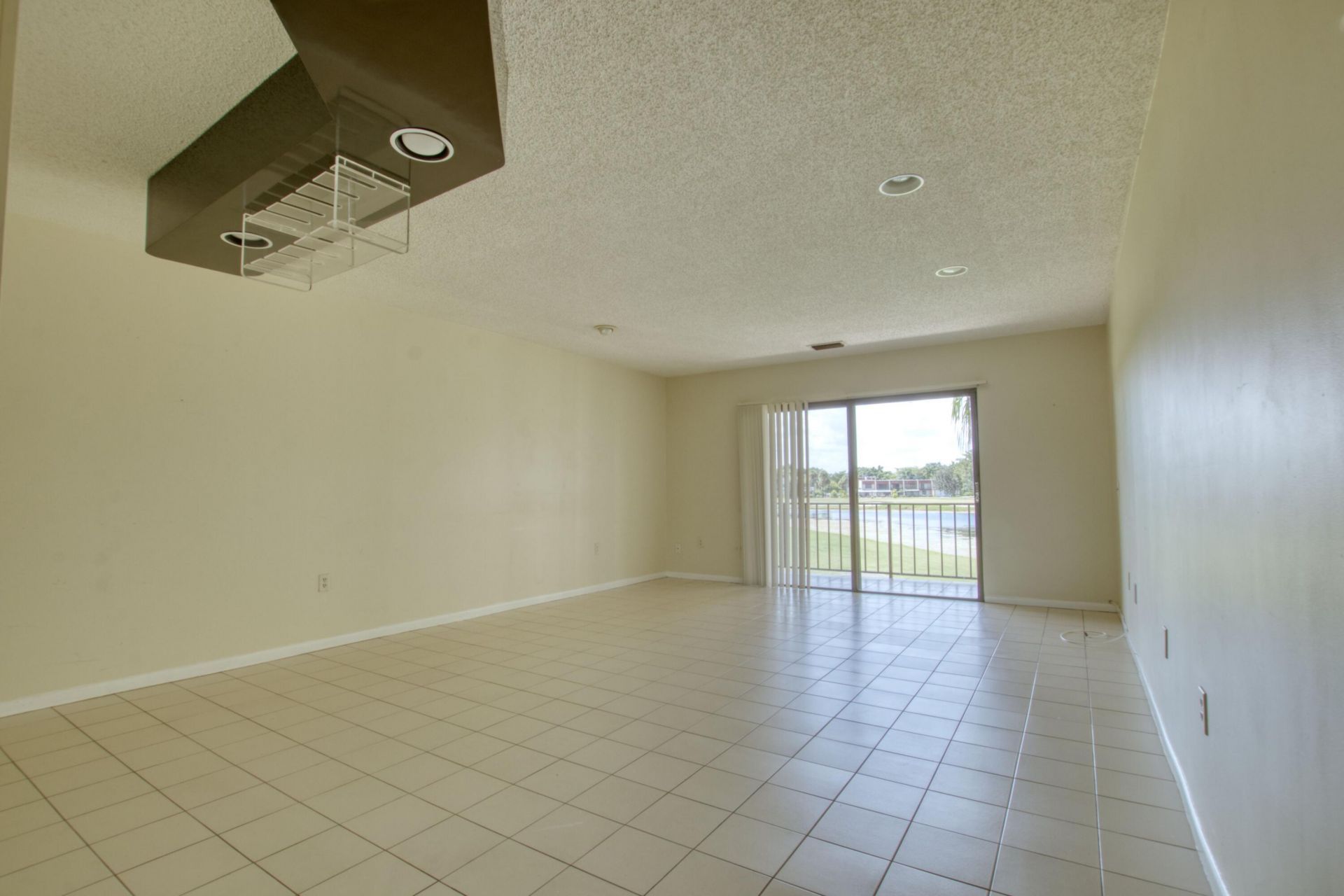 4657 Fountains Drive S, Unit 206, Greenacres, FL 33467 Photo
