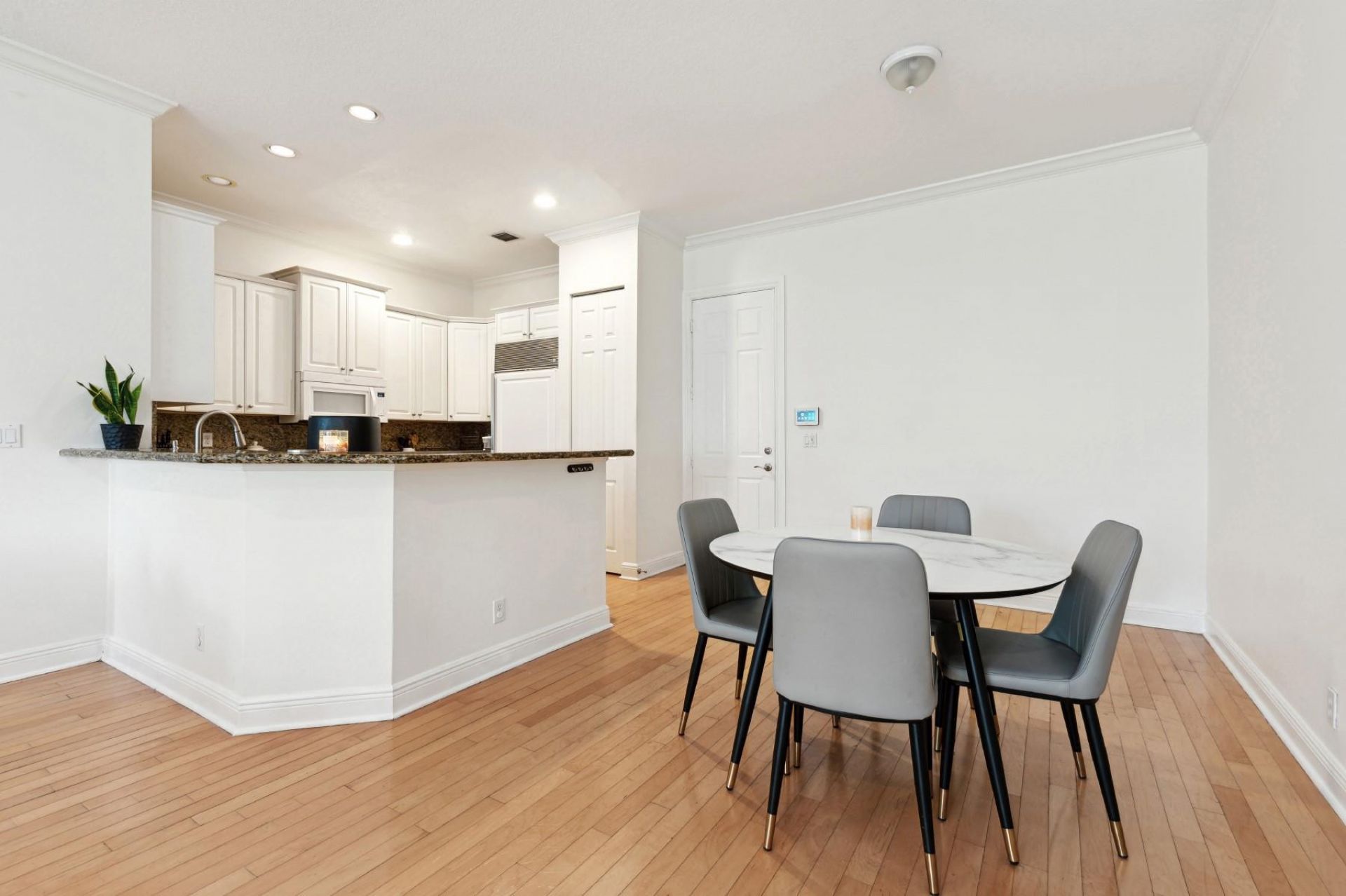 1416 NE 4th Court, Unit 1416, Fort Lauderdale, FL 33301 Photo