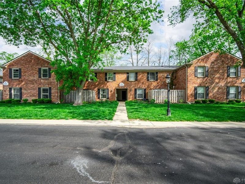 41 Winchester, Unit J, Centerville, OH 45458 Photo 1