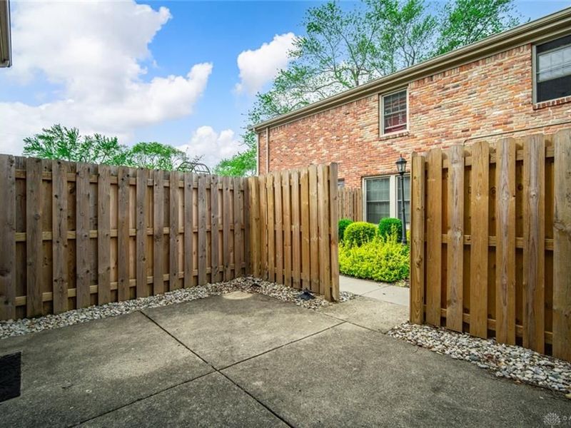 41 Winchester, Unit J, Centerville, OH 45458 Photo 12