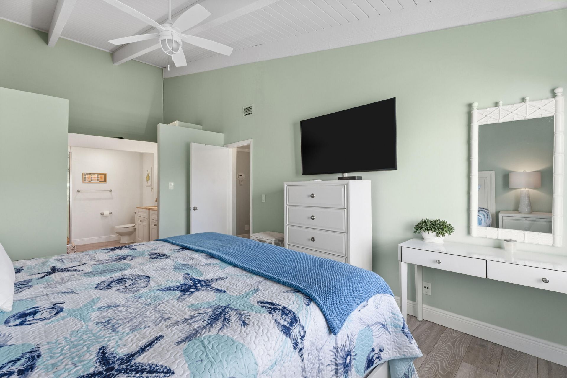 2355 NE Ocean Boulevard, Unit 1-5b, Stuart, FL 34996 Photo