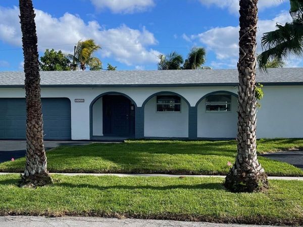 9490 NW 20th Place, Sunrise, FL 33322