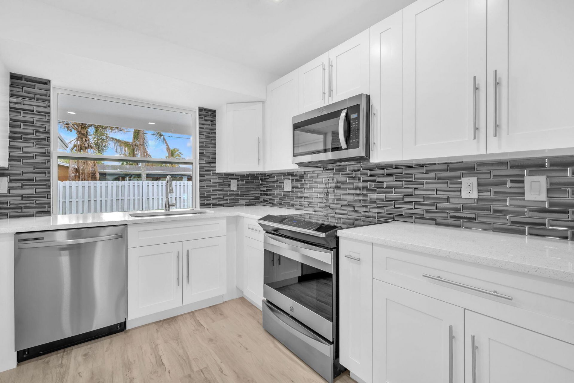 9490 NW 20th Place, Sunrise, FL 33322 Photo