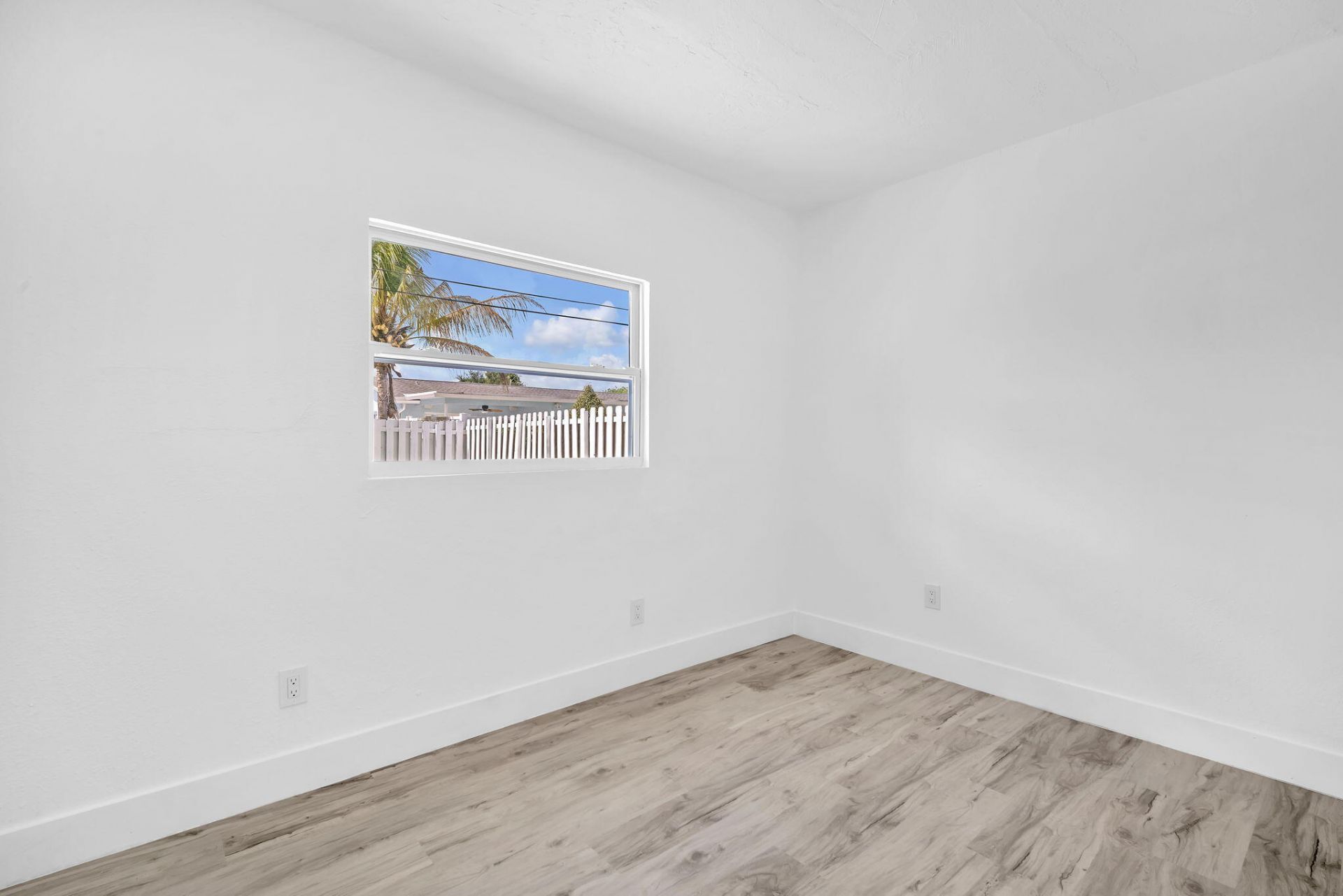 9490 NW 20th Place, Sunrise, FL 33322 Photo