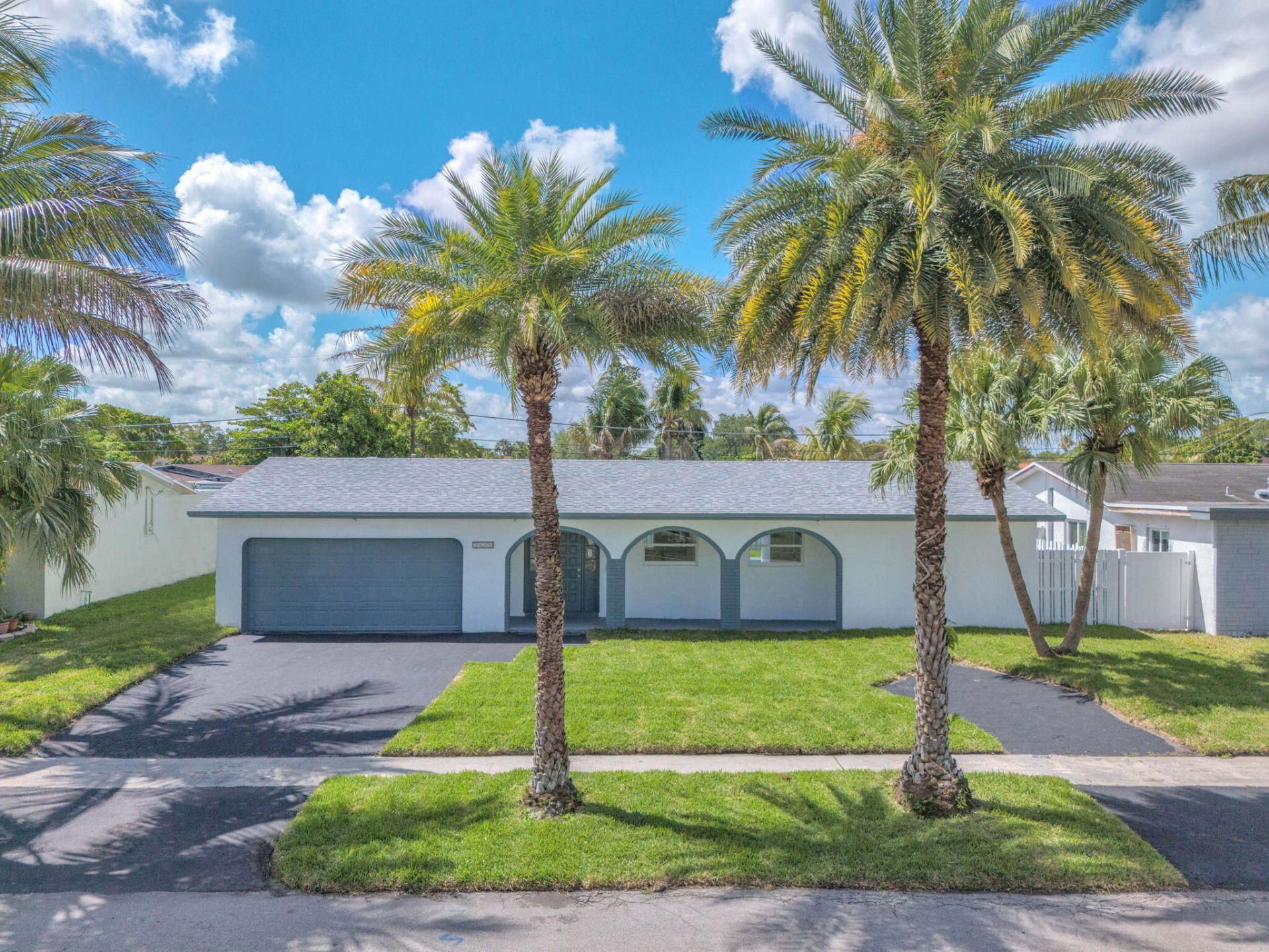9490 NW 20th Place, Sunrise, FL 33322 Photo