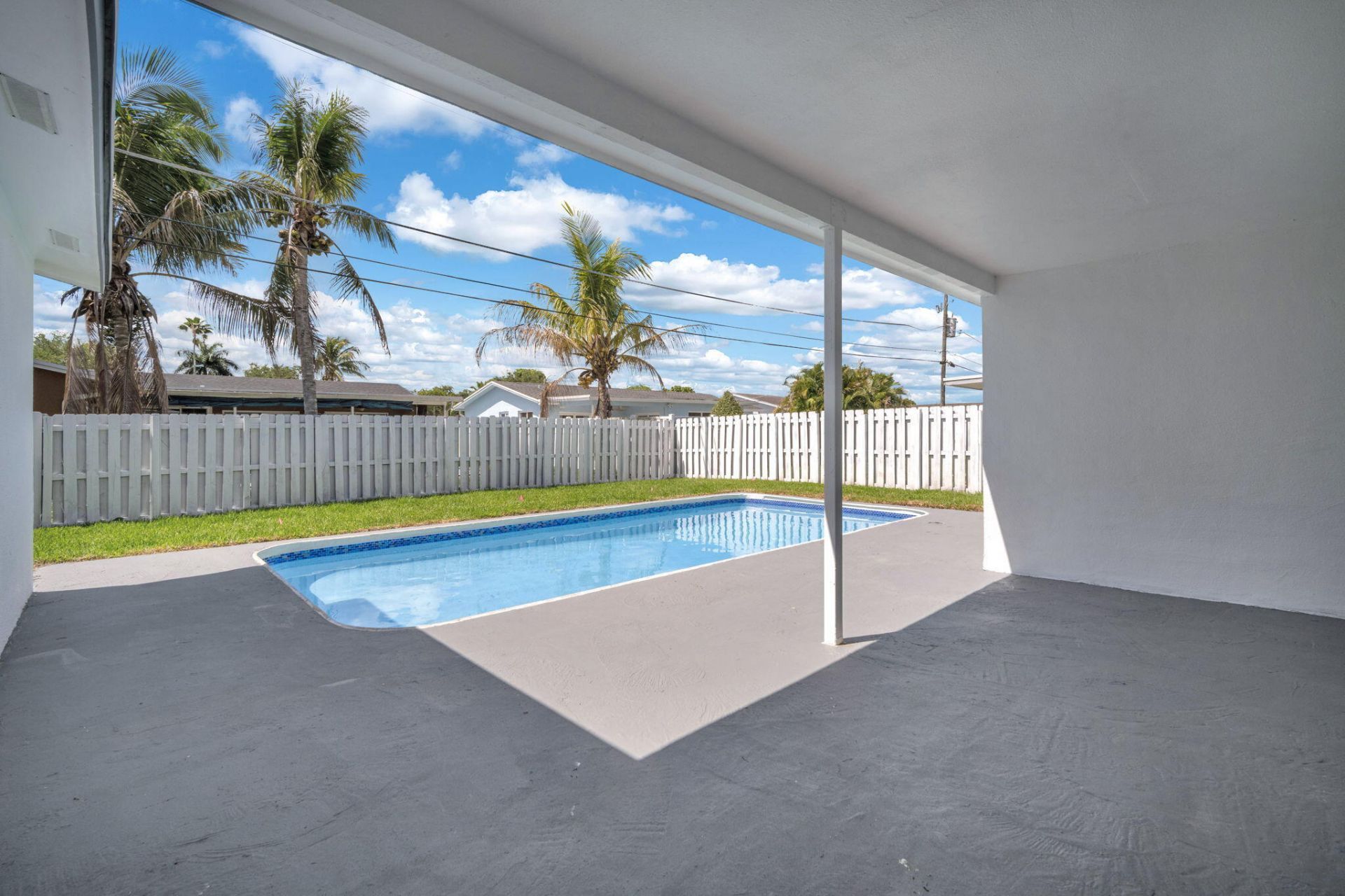 9490 NW 20th Place, Sunrise, FL 33322 Photo