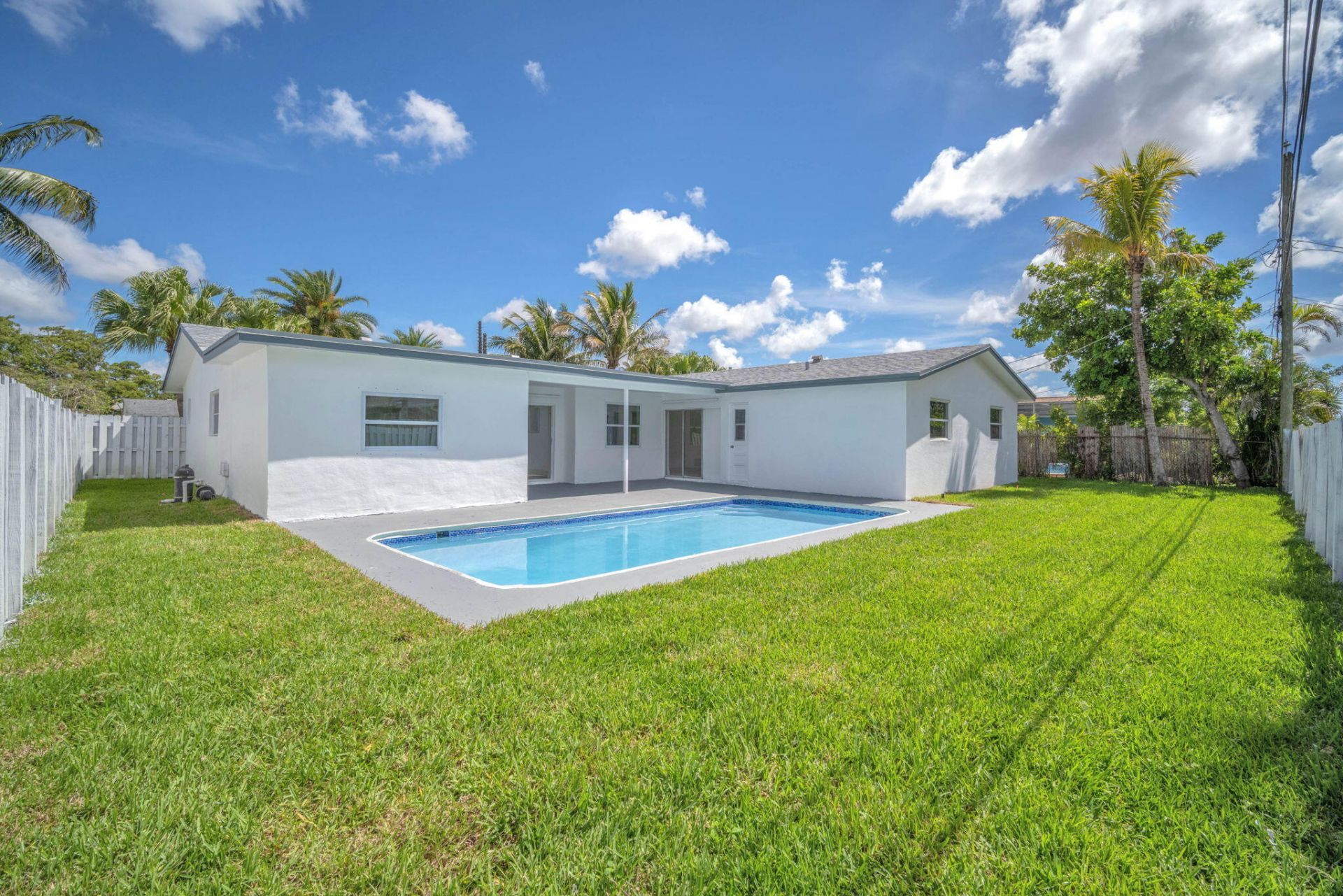 9490 NW 20th Place, Sunrise, FL 33322 Photo