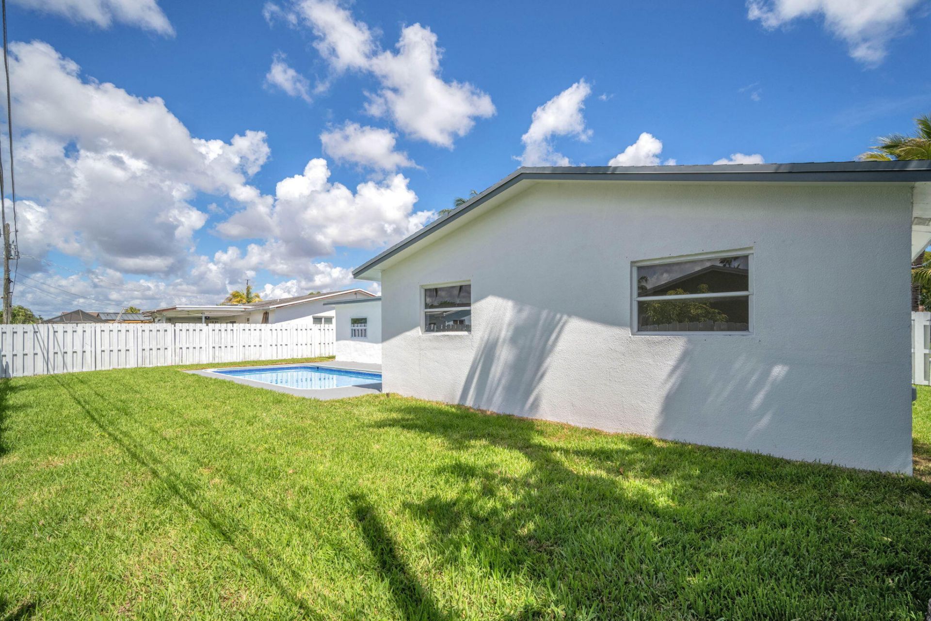9490 NW 20th Place, Sunrise, FL 33322 Photo