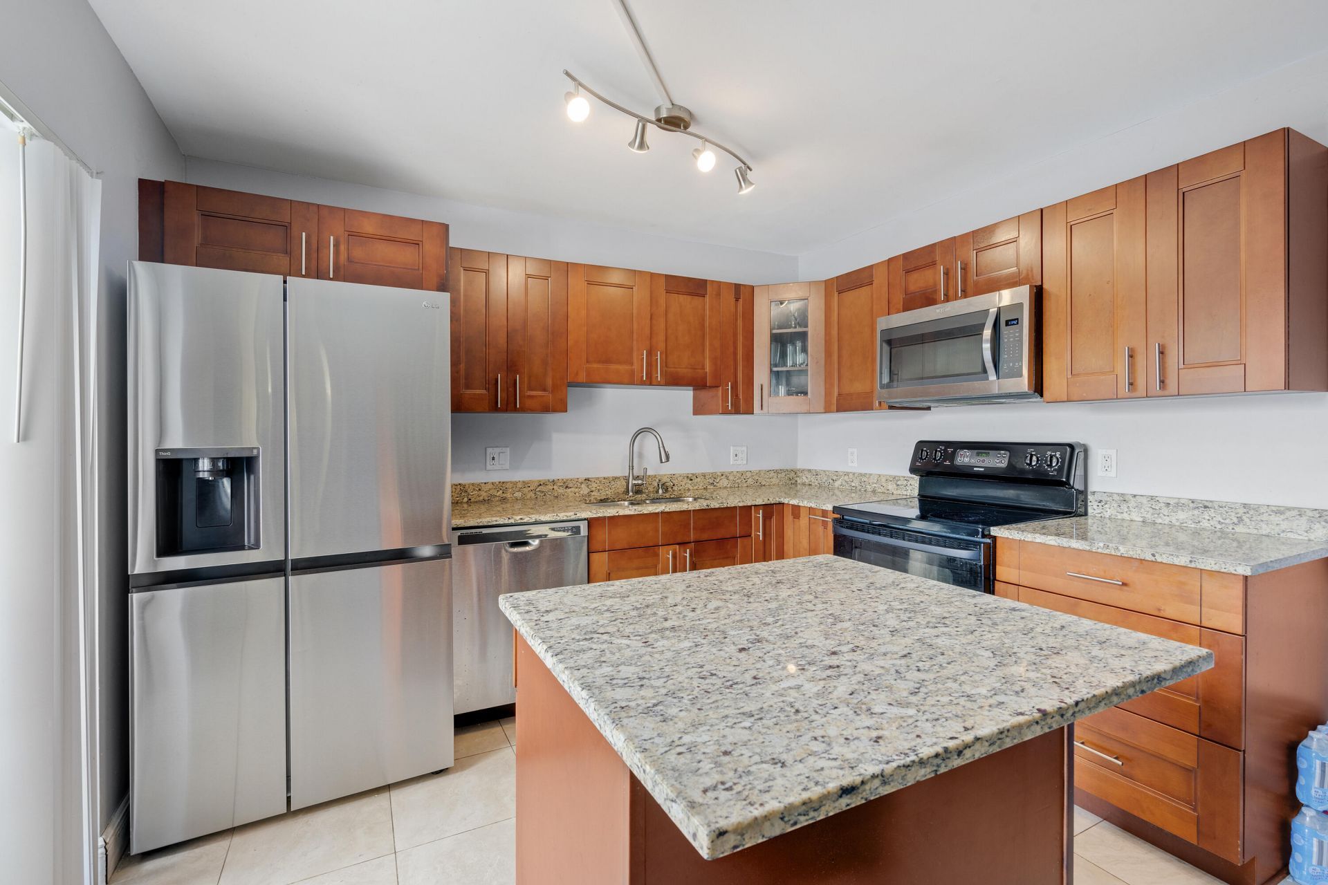 2244 White Pine Circle, Unit B, Greenacres, FL 33415 Photo