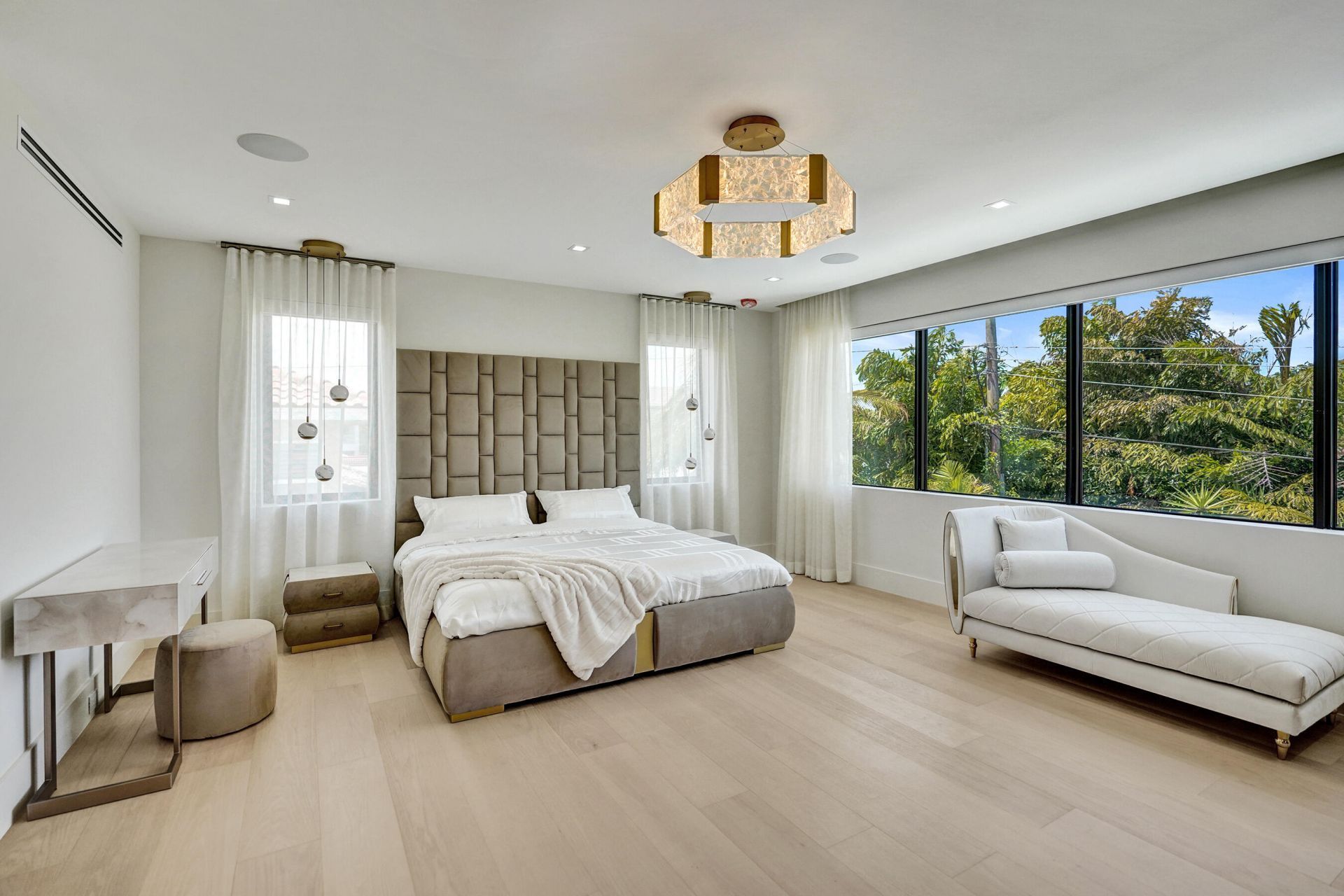 365 NE 3rd Street, Boca Raton, FL 33432 Photo