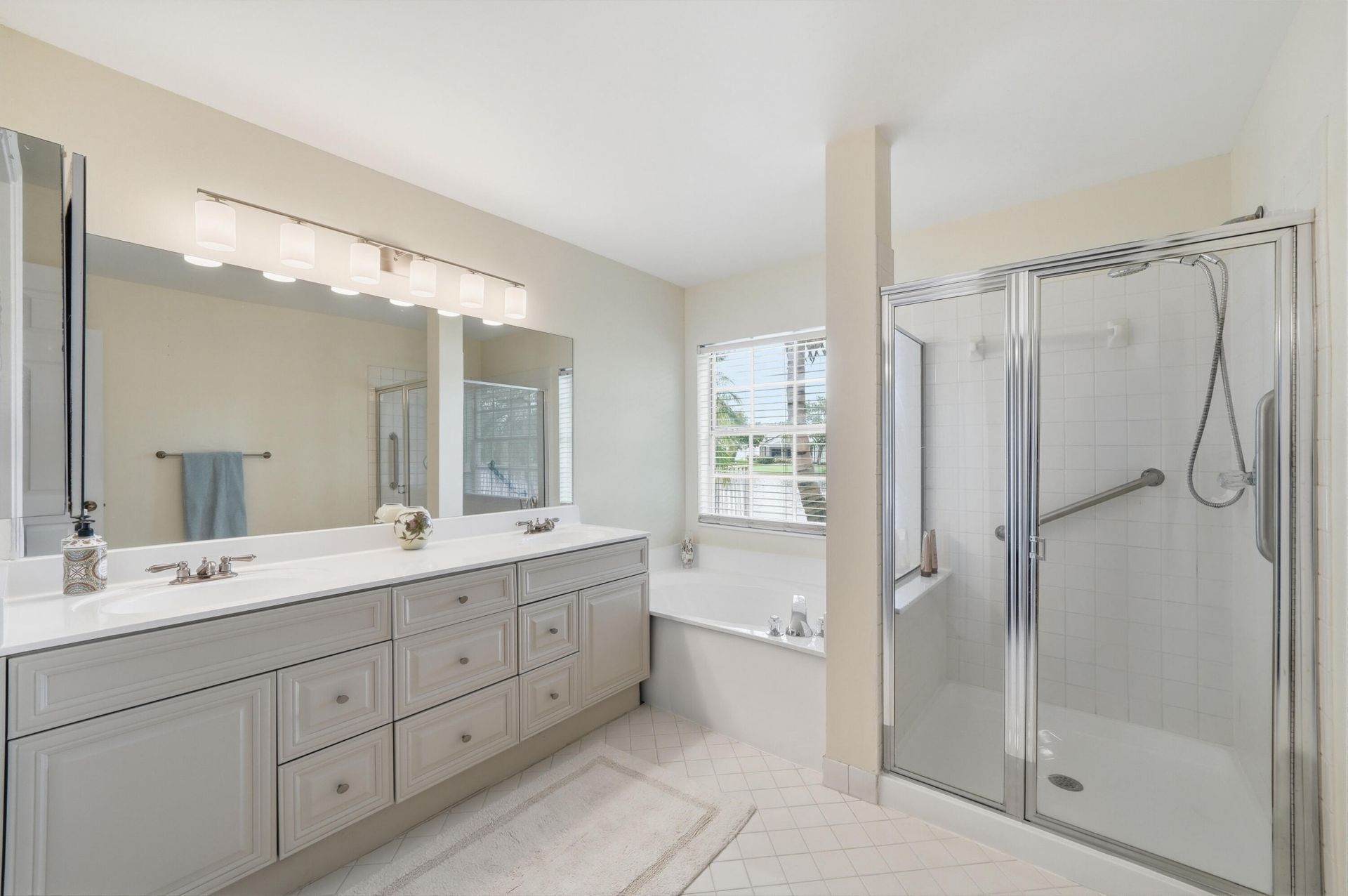 477 Cameron Drive, Weston, FL 33326 Photo