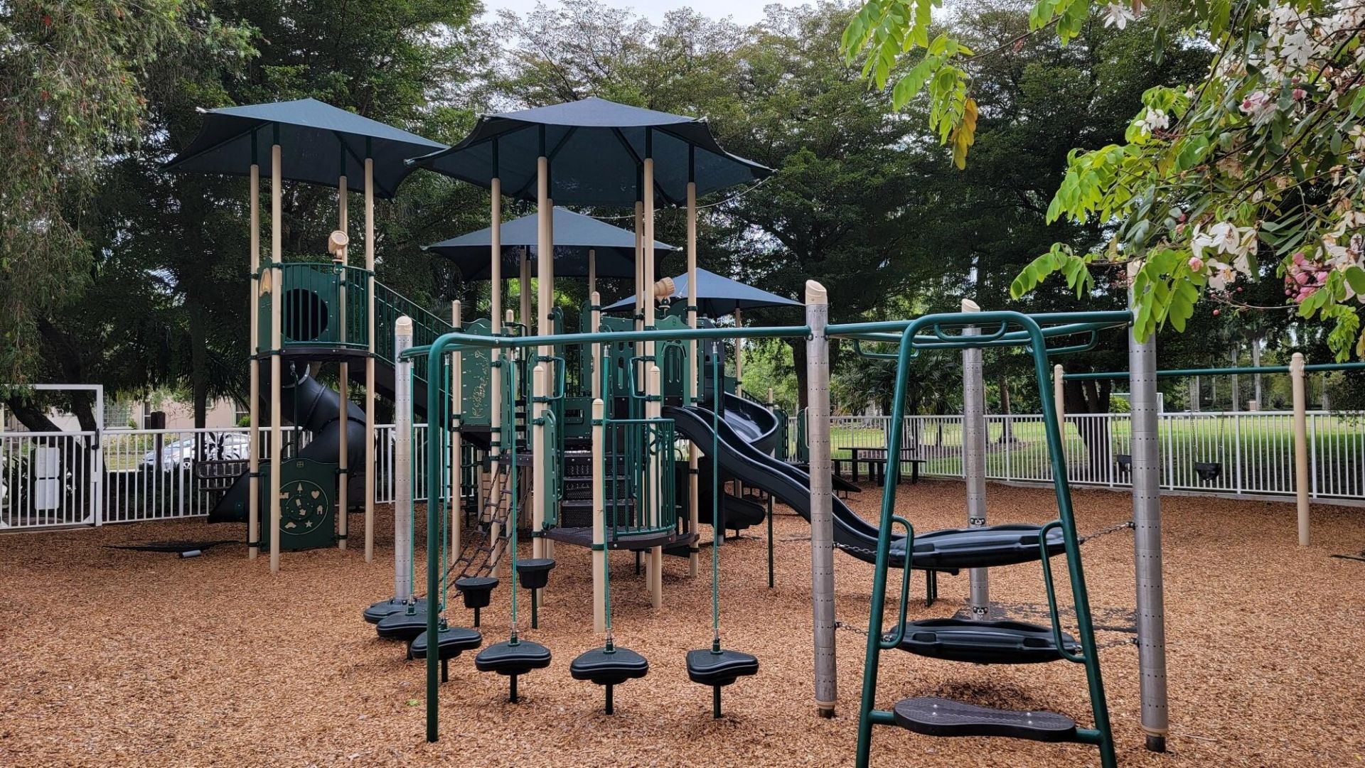 477 Cameron Drive, Weston, FL 33326 Photo