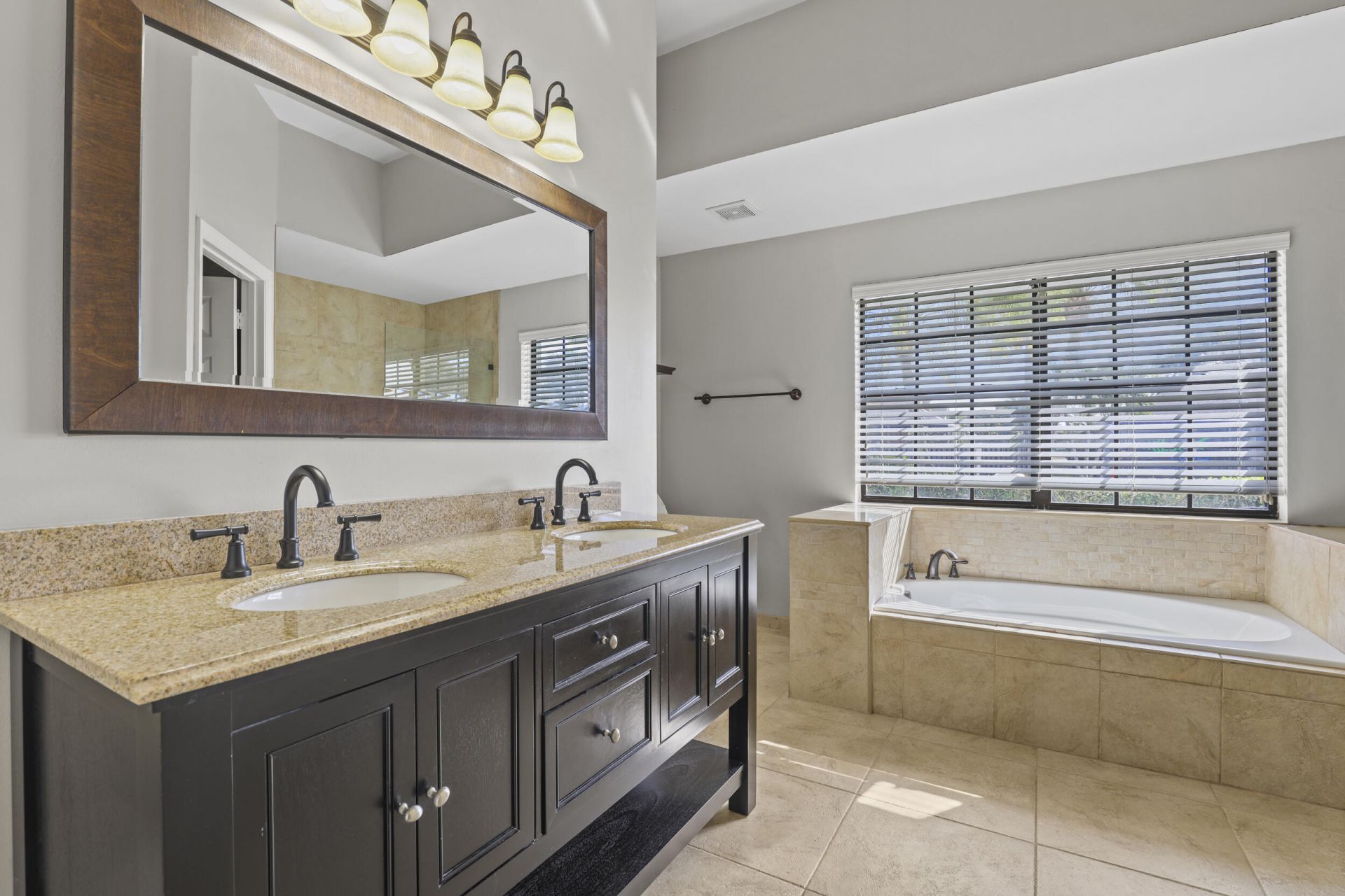 3679 Woods Walk Boulevard, Wellington, FL 33467 Photo