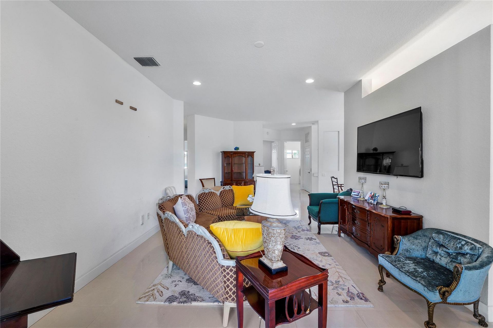 7940 Exeter Circle E, Unit 201, Tamarac, FL 33321 Photo