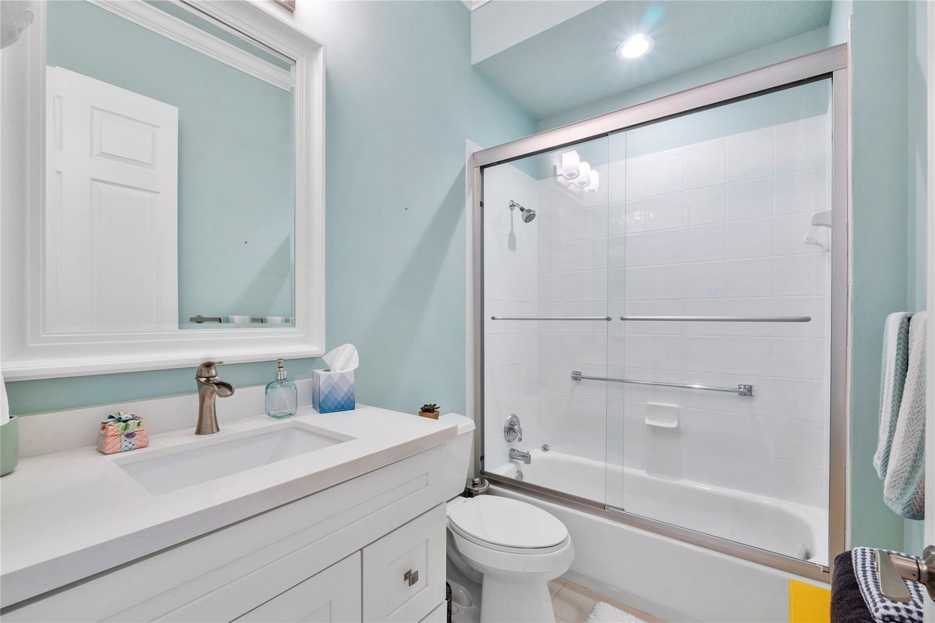 7940 Exeter Circle E, Unit 201, Tamarac, FL 33321 Photo