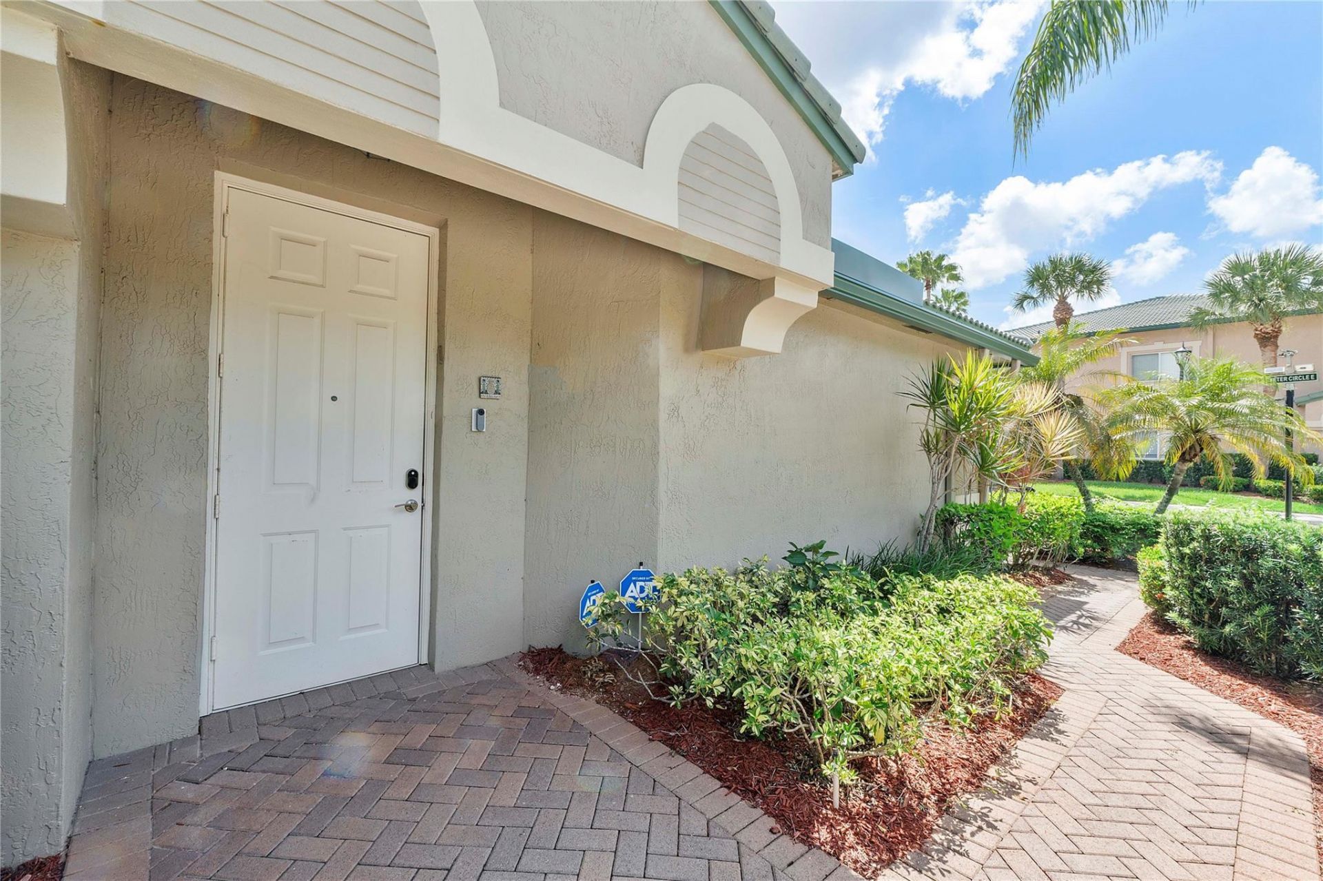7940 Exeter Circle E, Unit 201, Tamarac, FL 33321 Photo