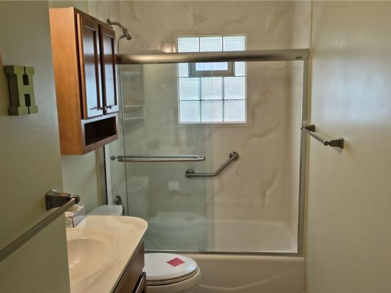 11531 Barrington Boulevard, Parma Heights, OH 44130 Photo 21