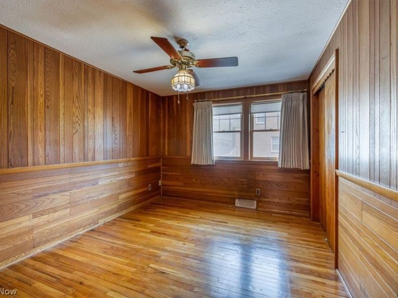 2142 Waynoka Road, Euclid, OH 44117 Photo 14