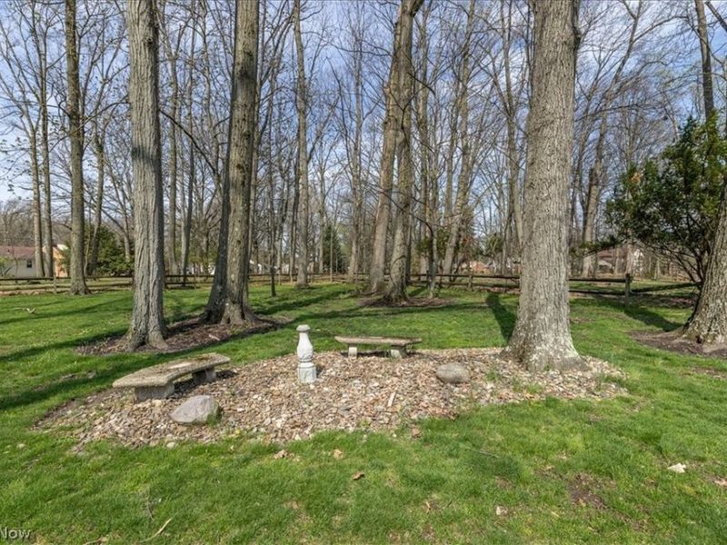 2142 Waynoka Road, Euclid, OH 44117 Photo 24