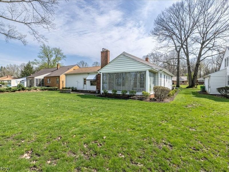 2142 Waynoka Road, Euclid, OH 44117 Photo 26