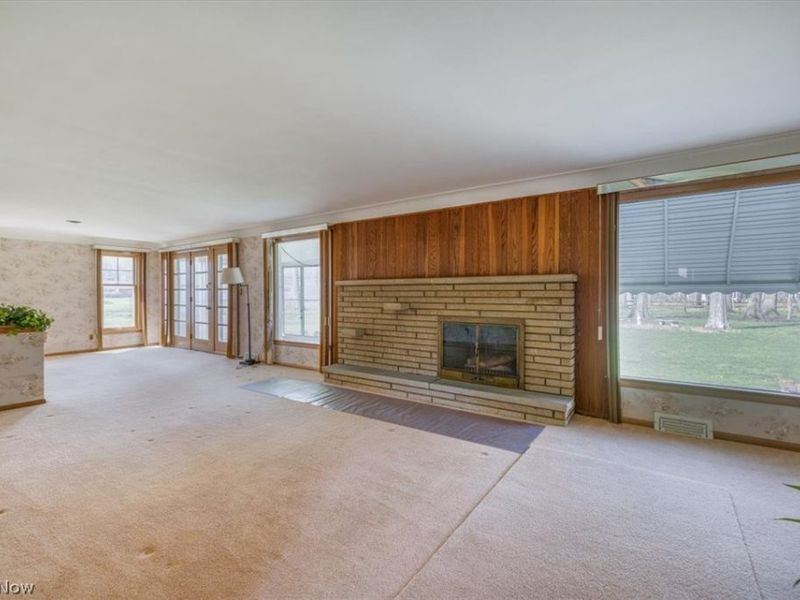 2142 Waynoka Road, Euclid, OH 44117 Photo 4