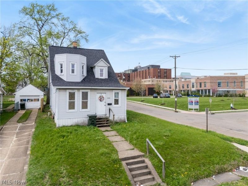 703 Arlington Avenue SW, Canton, OH 44706 Photo 2