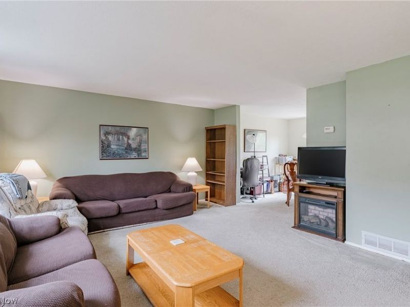 10220 Belmeadow Drive, Twinsburg, OH 44087 Photo 5