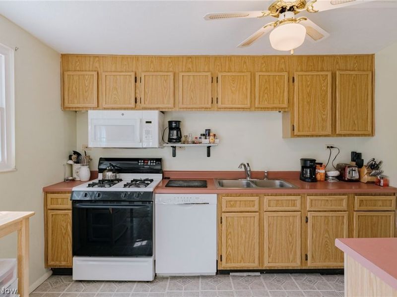 10220 Belmeadow Drive, Twinsburg, OH 44087 Photo 9