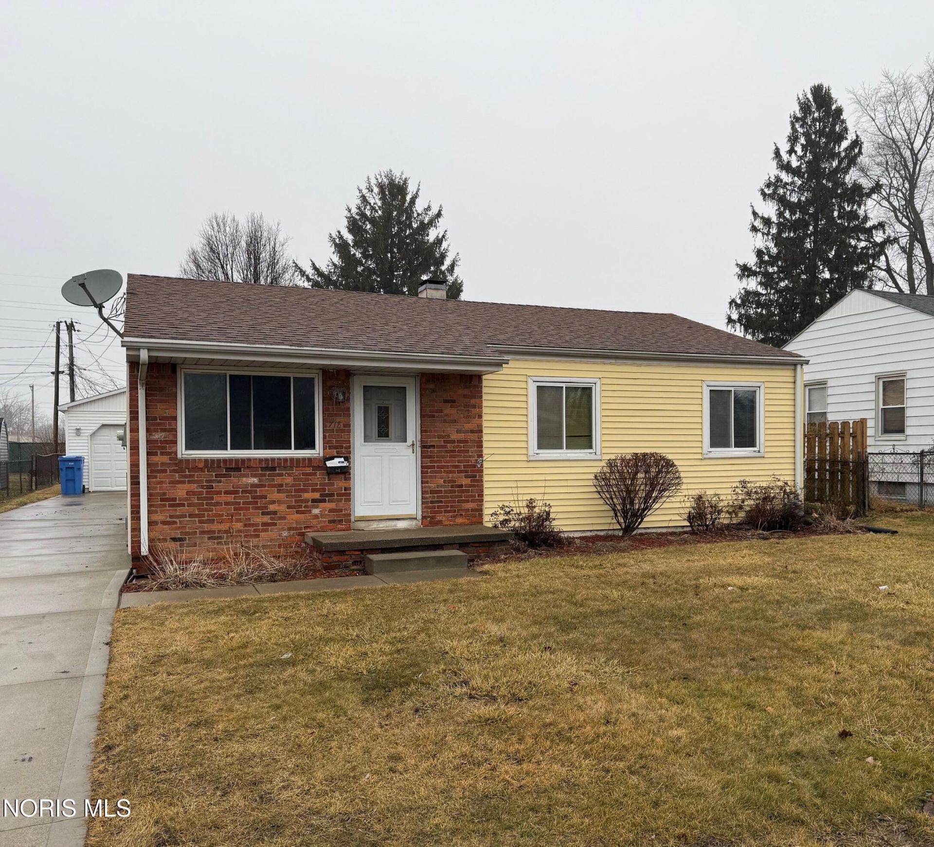 718 W Capistrano Avenue, Toledo, OH 43612 Main Photo