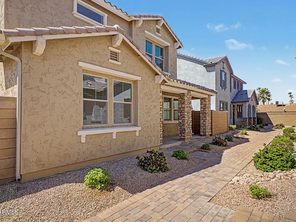 160 N 56TH Place, Mesa, AZ 85205