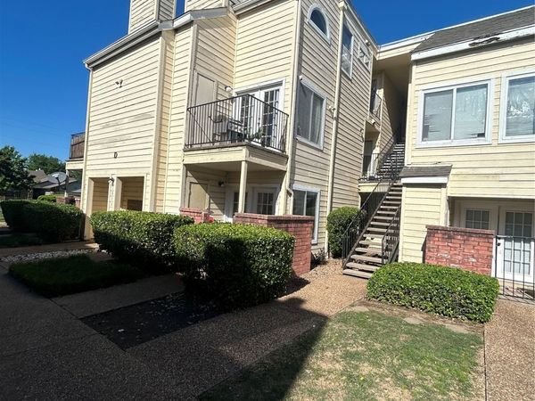 1808 E 66th Place, Unit D 206, Tulsa, OK 74136