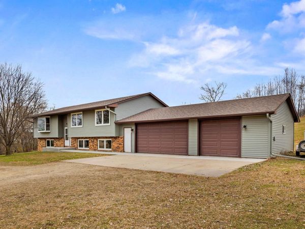4245 Plum Creek Road, Elko New Market, MN 55020