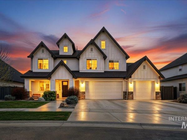 5562 S Astoria Avenue, Meridian, ID 83642