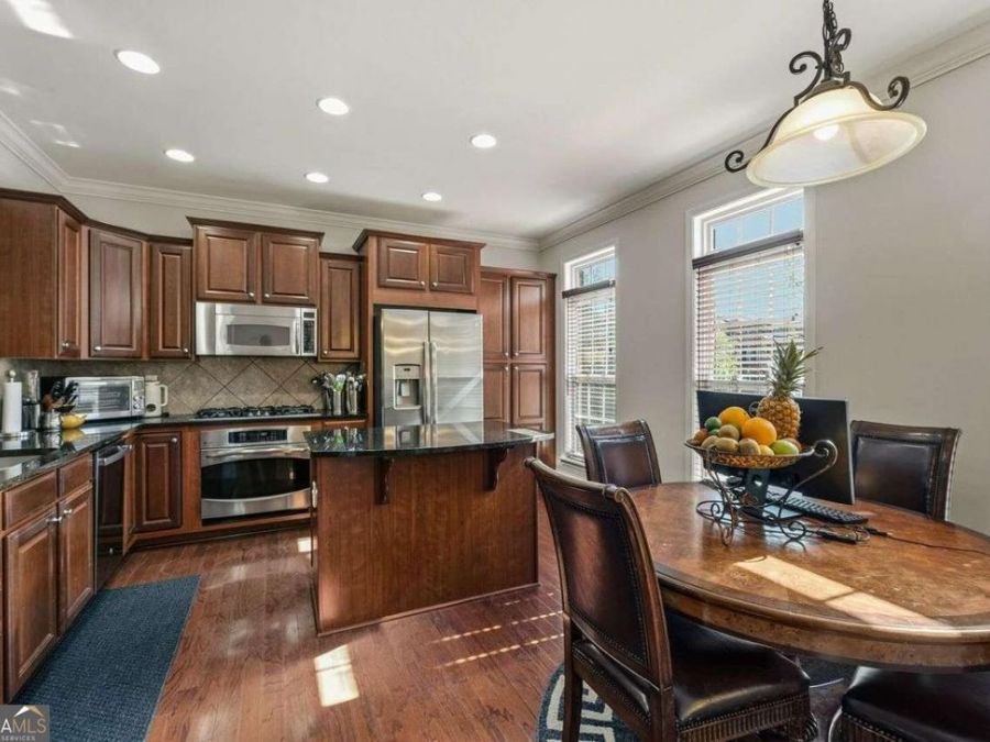 Property Image 8