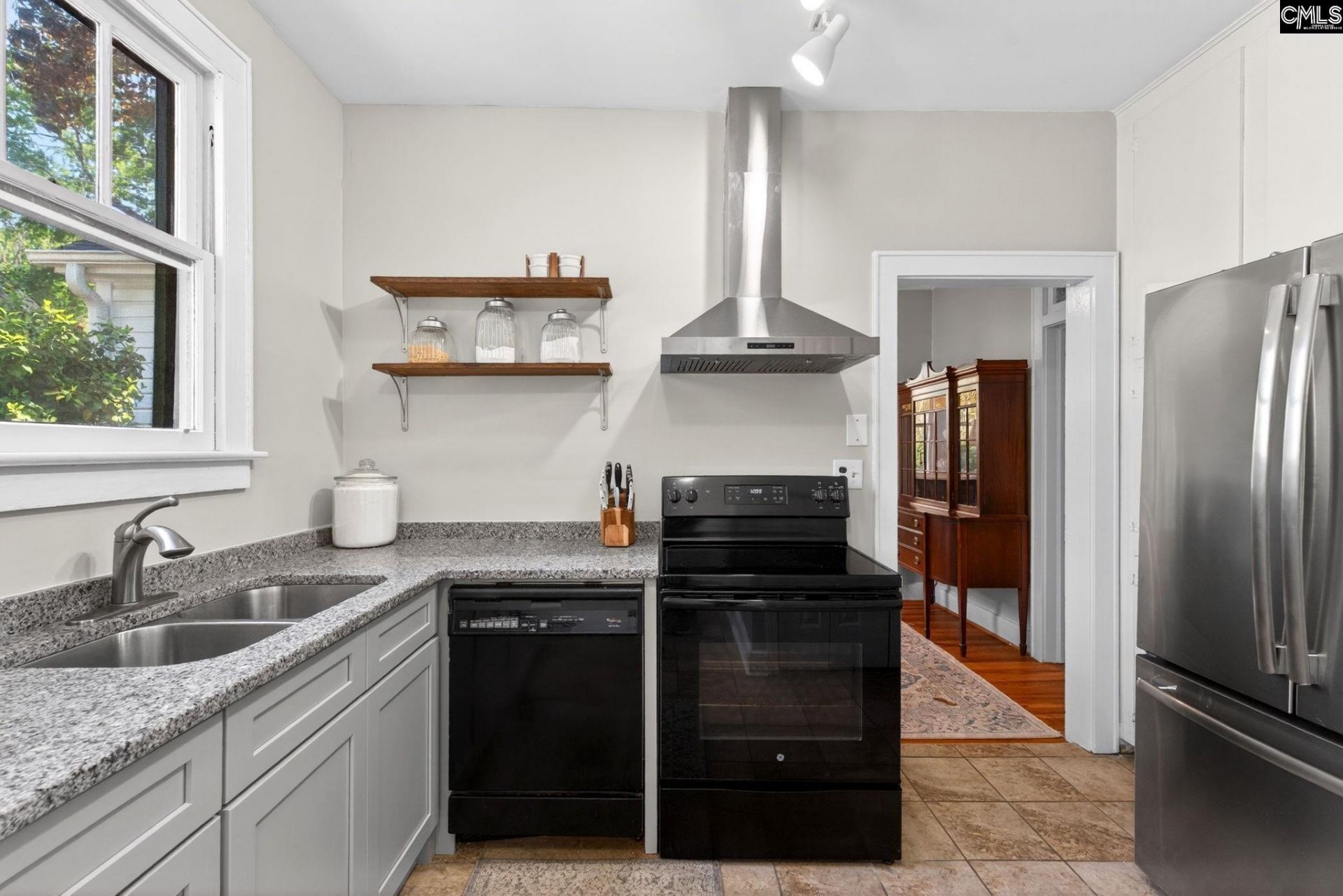 303 Tyler Street Photo 23