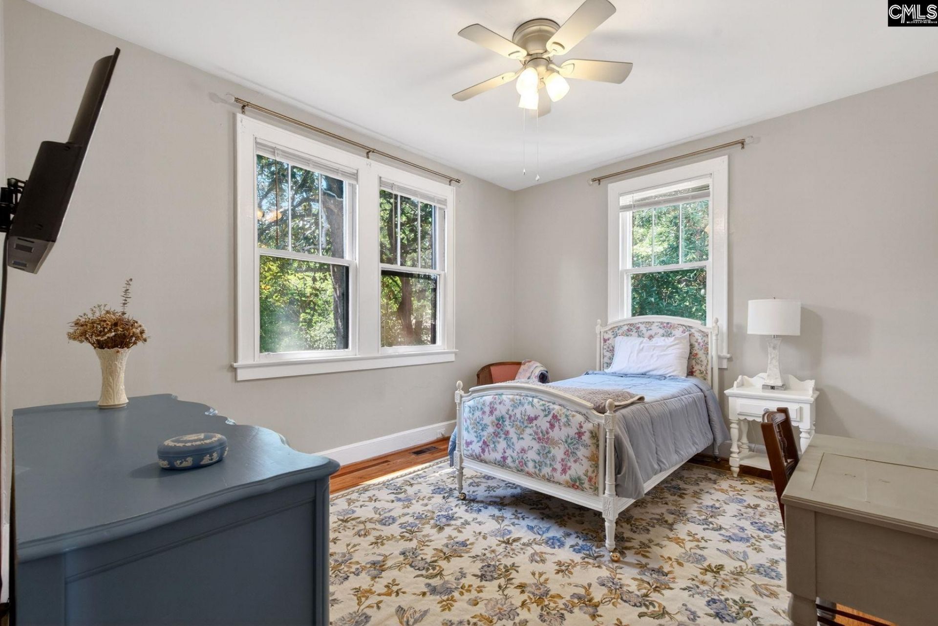 303 Tyler Street Photo 30