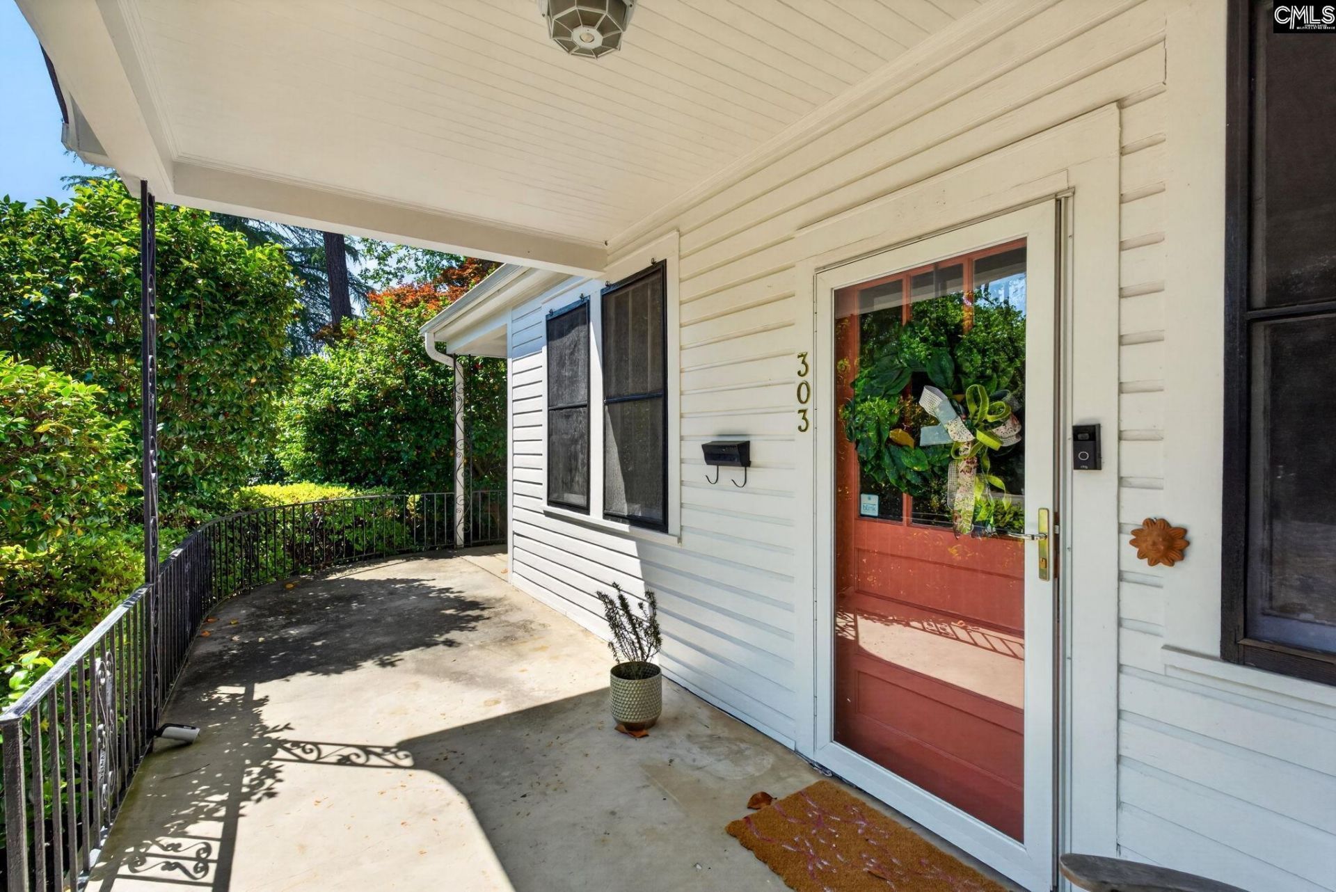 303 Tyler Street Photo 8