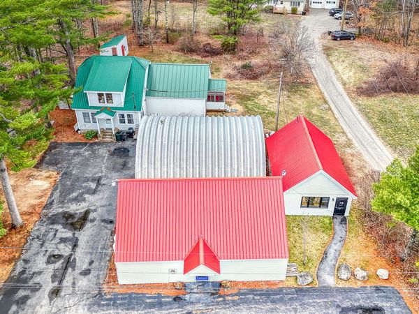 1254 Roosevelt Trail, Raymond, ME 04071