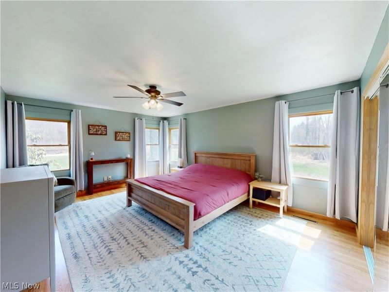 682 Rural Road, Eastlake, OH 44095 Photo 13