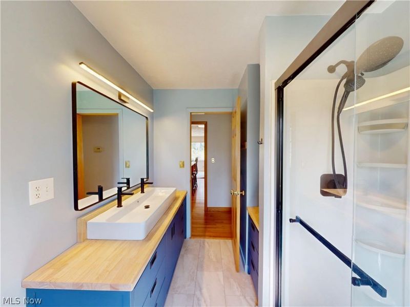 682 Rural Road, Eastlake, OH 44095 Photo 15