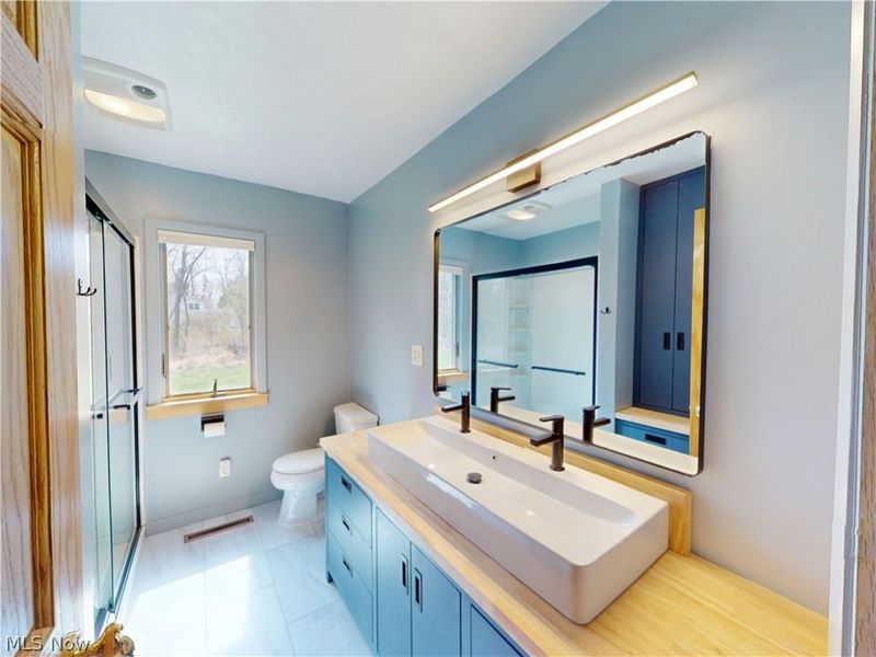 682 Rural Road, Eastlake, OH 44095 Photo 16