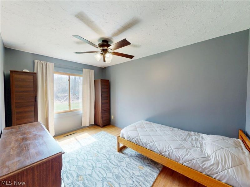 682 Rural Road, Eastlake, OH 44095 Photo 18