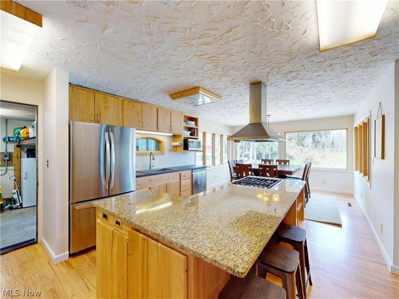 682 Rural Road, Eastlake, OH 44095 Photo 5